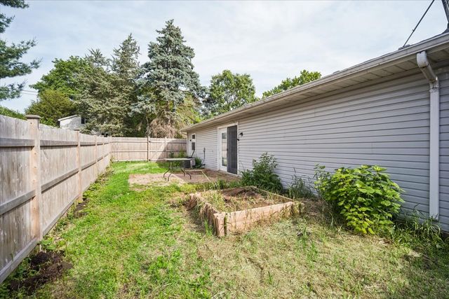 221 Clay Street, Montgomery, IL 60538