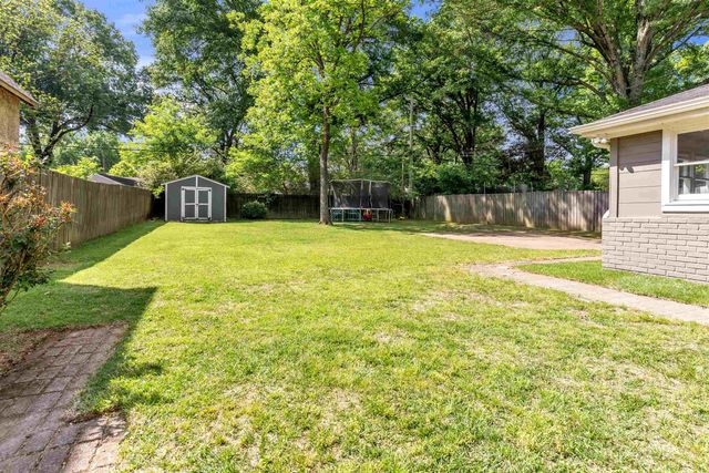 3621 AURORA CIR, Memphis, TN 38111