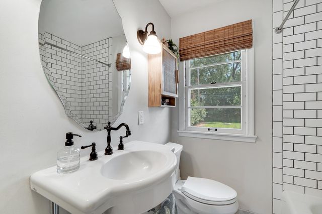 6911 W 24th Street, Saint Louis Park, MN 55426