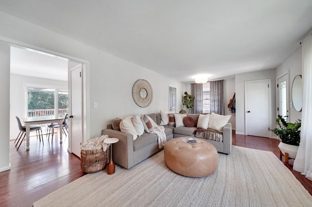 6911 W 24th Street, Saint Louis Park, MN 55426