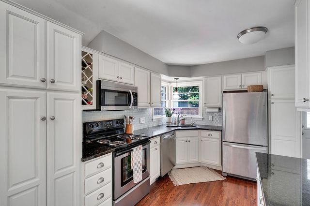 6911 W 24th Street, Saint Louis Park, MN 55426