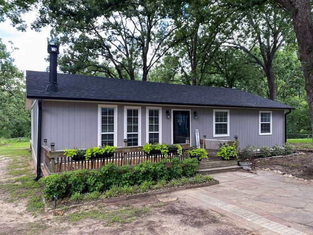 124 Armada Loop, Payne Springs, TX 75156