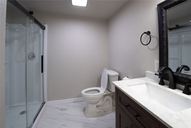 124 Armada Loop, Payne Springs, TX 75156