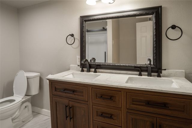 124 Armada Loop, Payne Springs, TX 75156