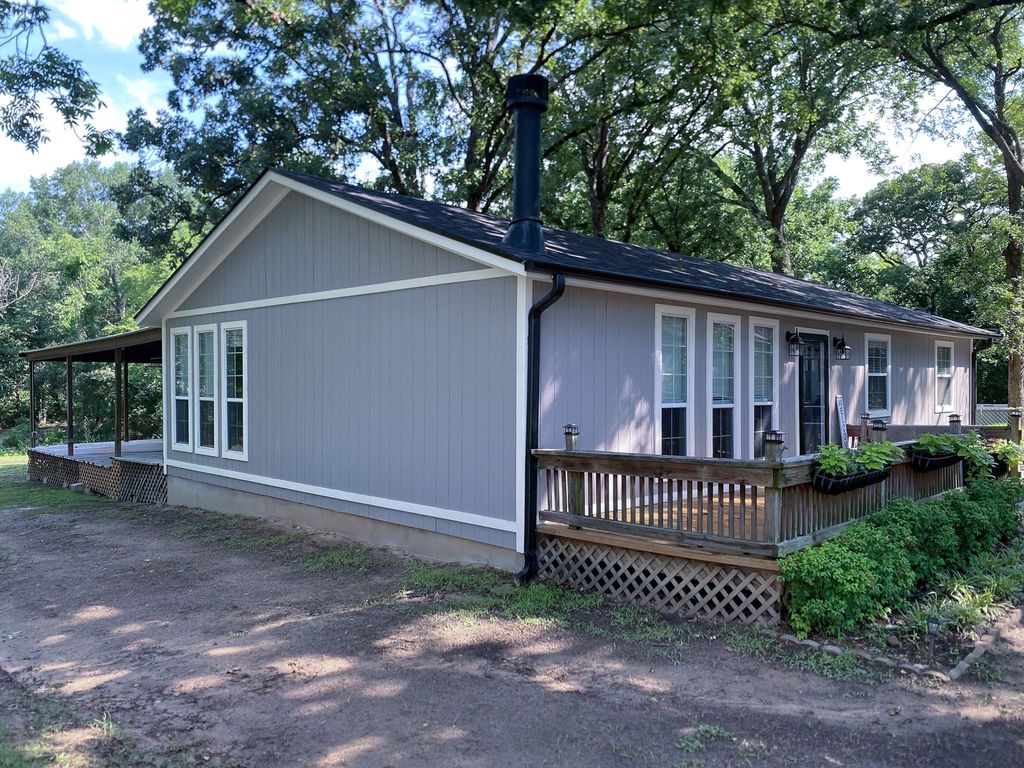 124 Armada Loop, Payne Springs, TX 75156