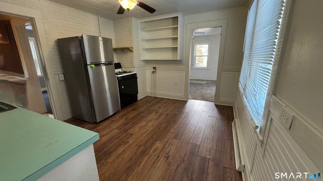 88 North Pond Street, Bristol, CT 06010