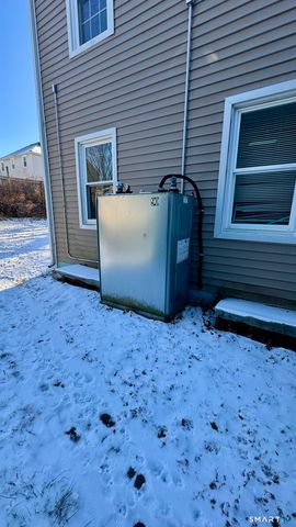 88 North Pond Street, Bristol, CT 06010