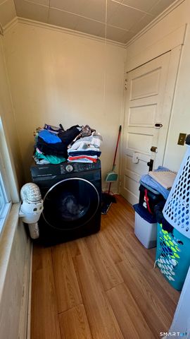 88 North Pond Street, Bristol, CT 06010