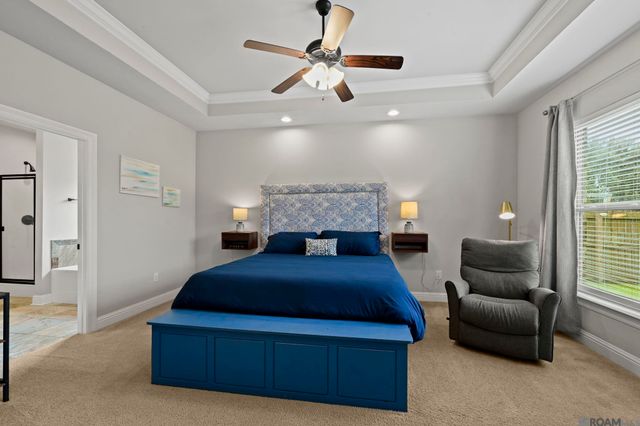 6211 Soaring Dr, Gonzales, LA 70737
