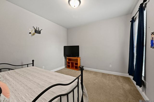 6211 Soaring Dr, Gonzales, LA 70737