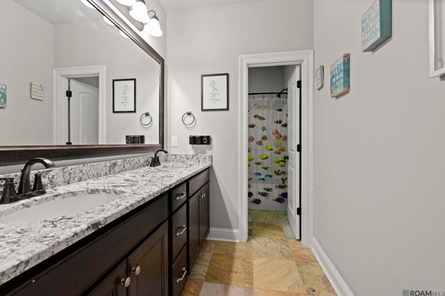 6211 Soaring Dr, Gonzales, LA 70737