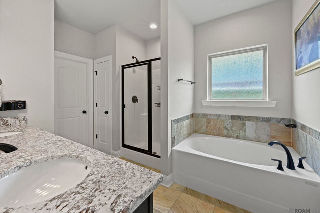 6211 Soaring Dr, Gonzales, LA 70737