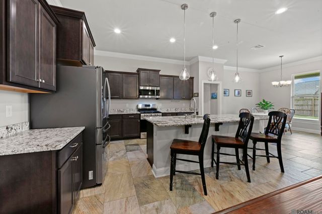 6211 Soaring Dr, Gonzales, LA 70737