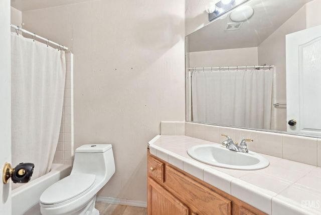 9602 Hamburg Court, Bakersfield, CA 93311
