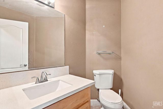 9602 Hamburg Court, Bakersfield, CA 93311