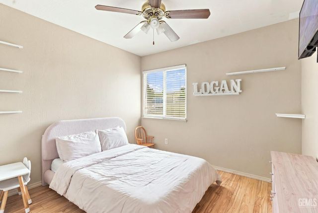 9602 Hamburg Court, Bakersfield, CA 93311