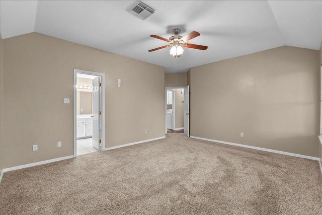 111 Jamestown Avenue, Clute, TX 77531