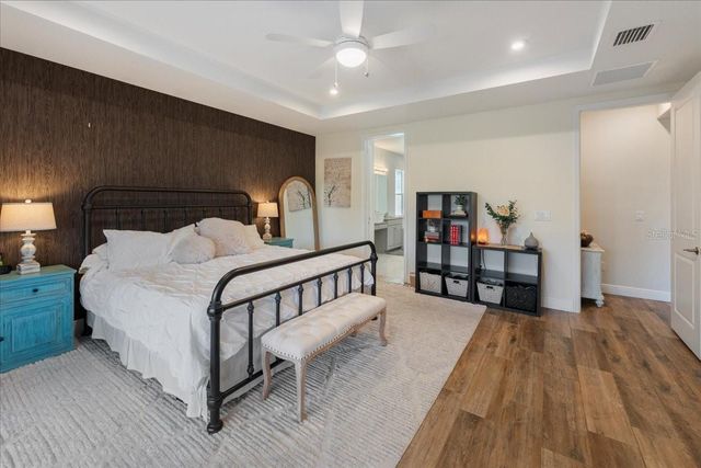 10215 MILKY WAY CIRCLE, Sarasota, FL 34241