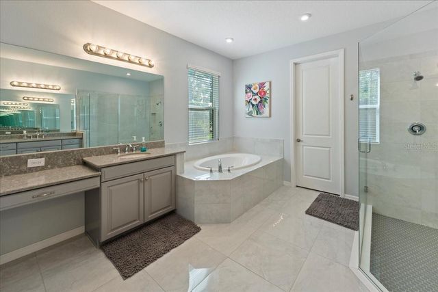 10215 MILKY WAY CIRCLE, Sarasota, FL 34241