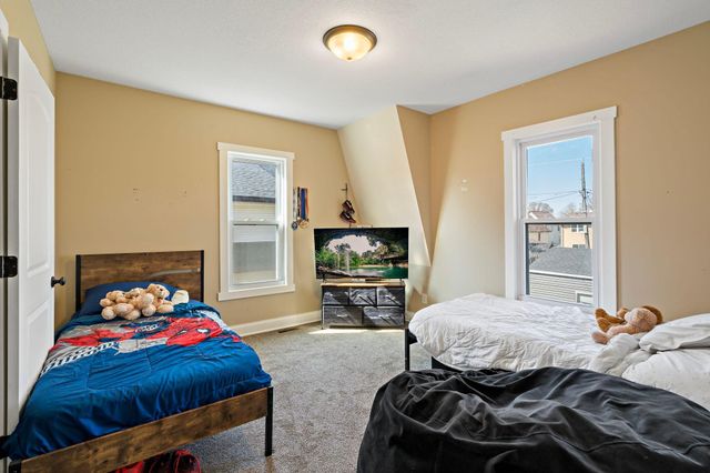 3316 5th Avenue S, Minneapolis, MN 55408