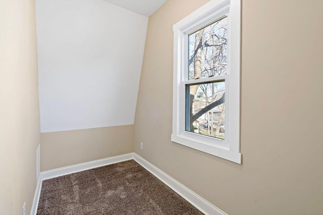 3316 5th Avenue S, Minneapolis, MN 55408