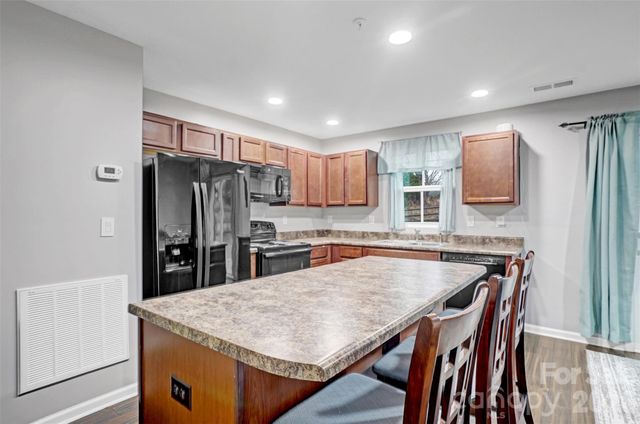 1144 Tangle Ridge Drive SE, Concord, NC 28025