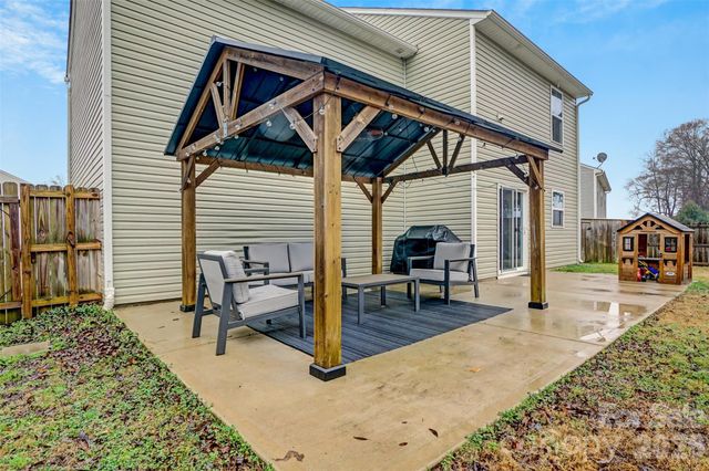 1144 Tangle Ridge Drive SE, Concord, NC 28025