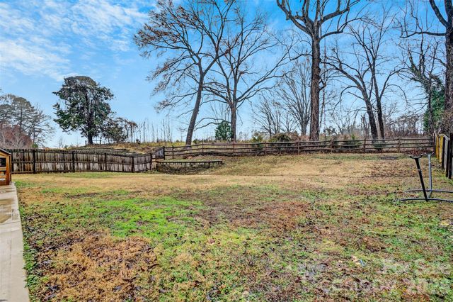 1144 Tangle Ridge Drive SE, Concord, NC 28025