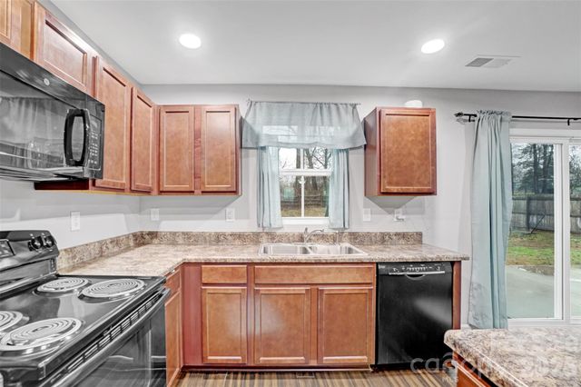 1144 Tangle Ridge Drive SE, Concord, NC 28025