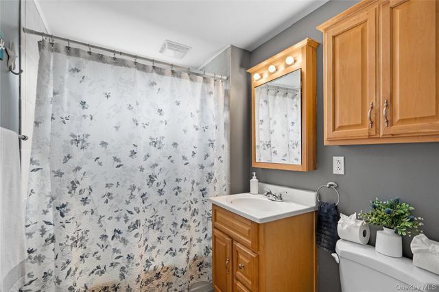 306 Mccall Avenue, West Islip, NY 11795
