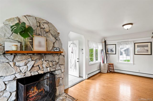 306 Mccall Avenue, West Islip, NY 11795