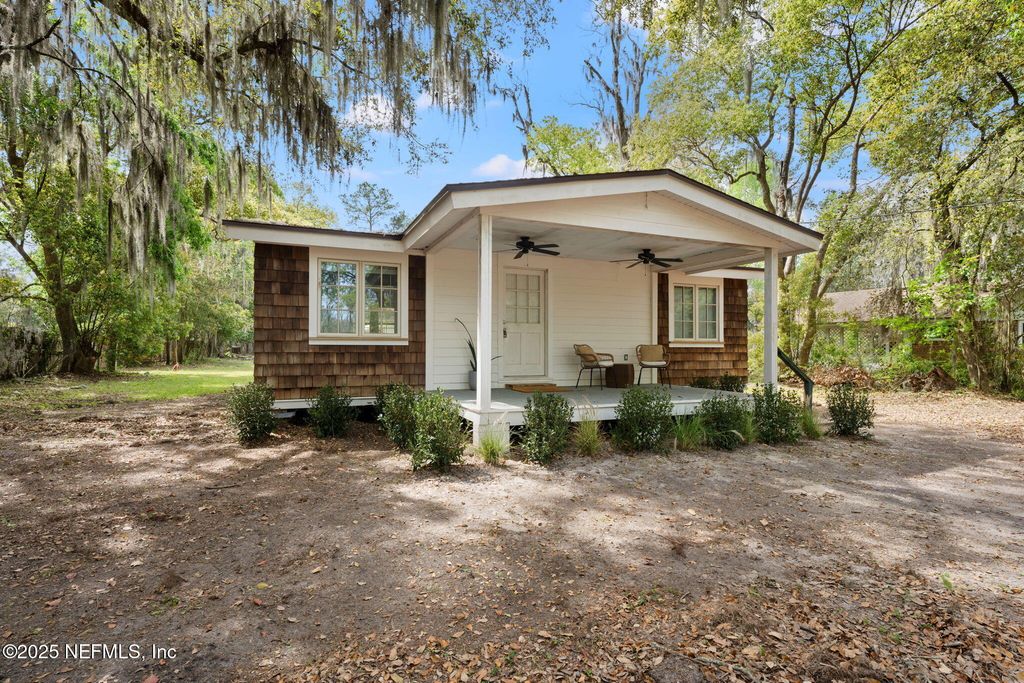 3520 BESSENT Road, Jacksonville, FL 32218