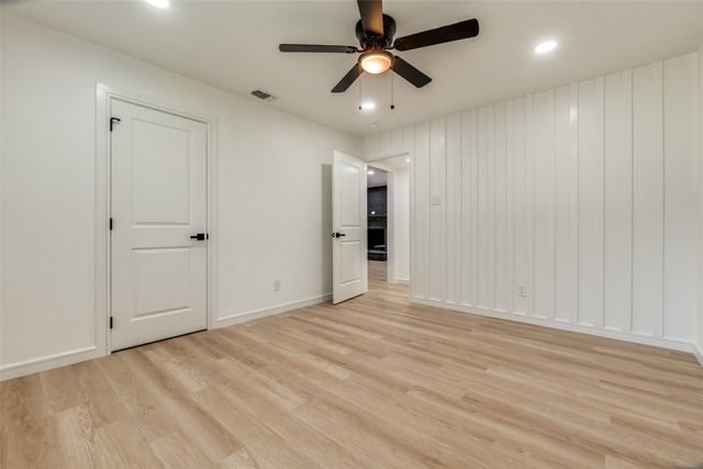 5323 Blaney Way, Dallas, TX 75227