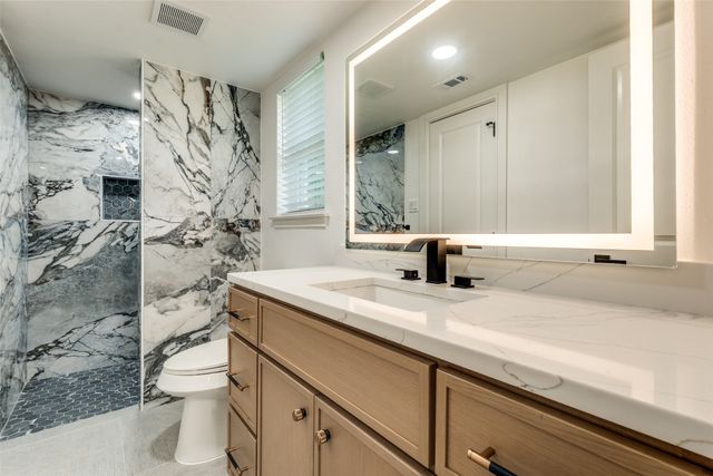 5323 Blaney Way, Dallas, TX 75227