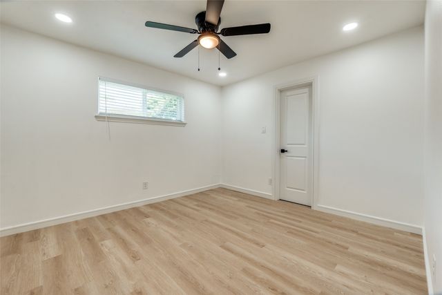 5323 Blaney Way, Dallas, TX 75227