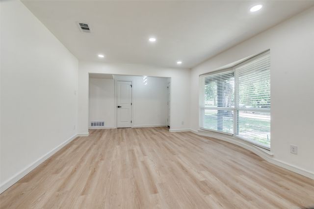 5323 Blaney Way, Dallas, TX 75227