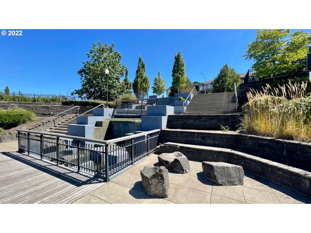 16762 Sw Leaf Ln, Tigard, OR 97224