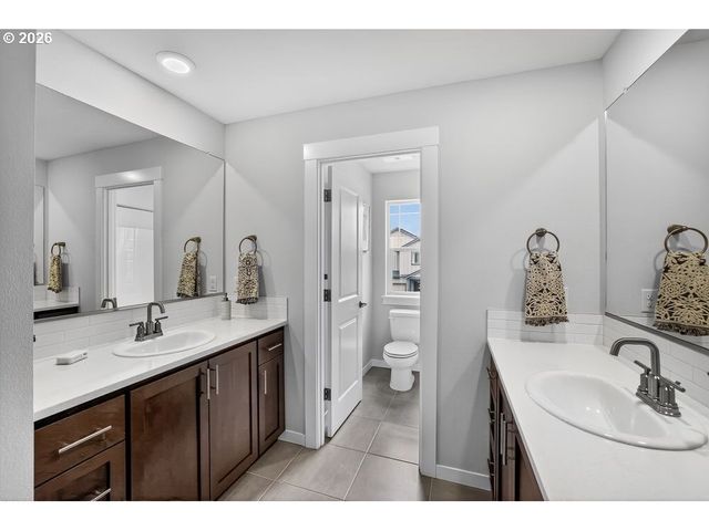 16762 Sw Leaf Ln, Tigard, OR 97224