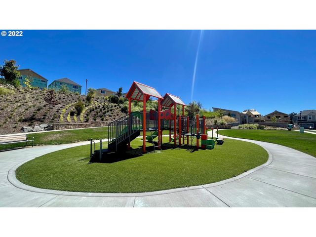 16762 Sw Leaf Ln, Tigard, OR 97224