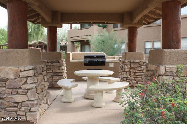 11500 E COCHISE Drive 2081, Scottsdale, AZ 85259