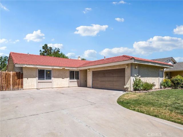 13050 Rain Shadow Road, Victorville, CA 92395