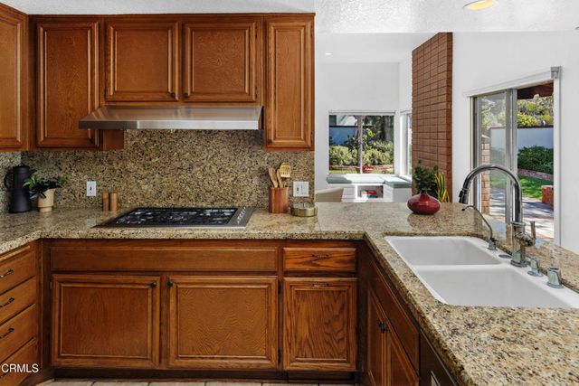 1153 Old Phillips Road, Glendale, CA 91207