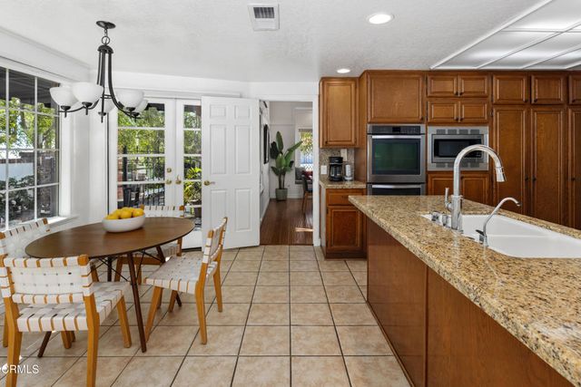 1153 Old Phillips Road, Glendale, CA 91207