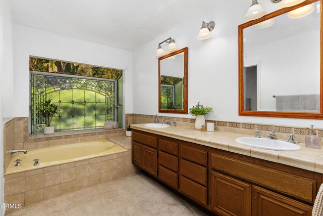 1153 Old Phillips Road, Glendale, CA 91207