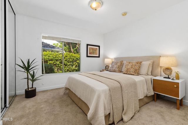 1153 Old Phillips Road, Glendale, CA 91207