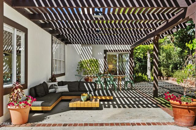 1153 Old Phillips Road, Glendale, CA 91207