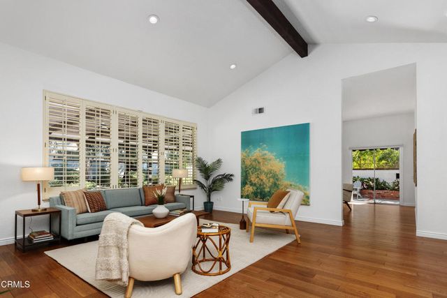 1153 Old Phillips Road, Glendale, CA 91207