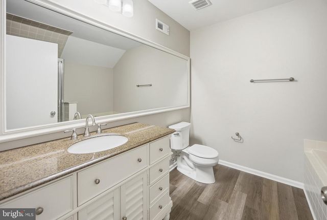 1401 WHARTON RD, Mount Laurel, NJ 08054