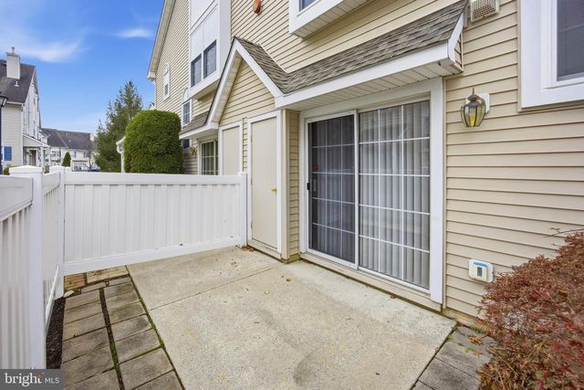 1401 WHARTON RD, Mount Laurel, NJ 08054