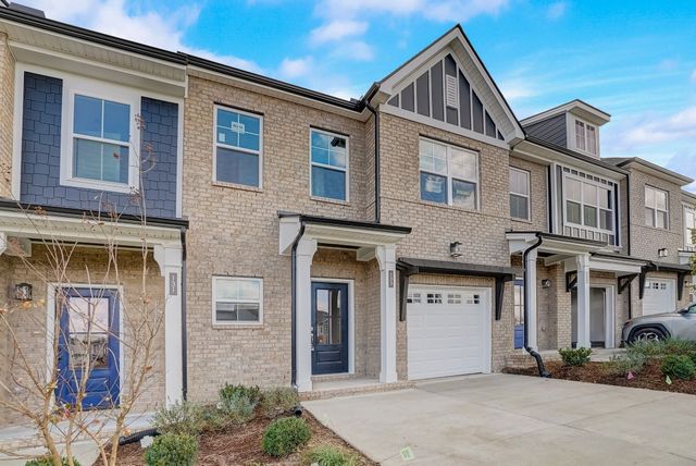 163 Rothwood PVT Drive, Hendersonville, TN 37075